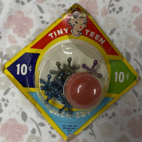 Vintage Jack Set - Tiny Teen - 1 ball 8 jacks - 1960's - Original Package - Picture 2 of 4